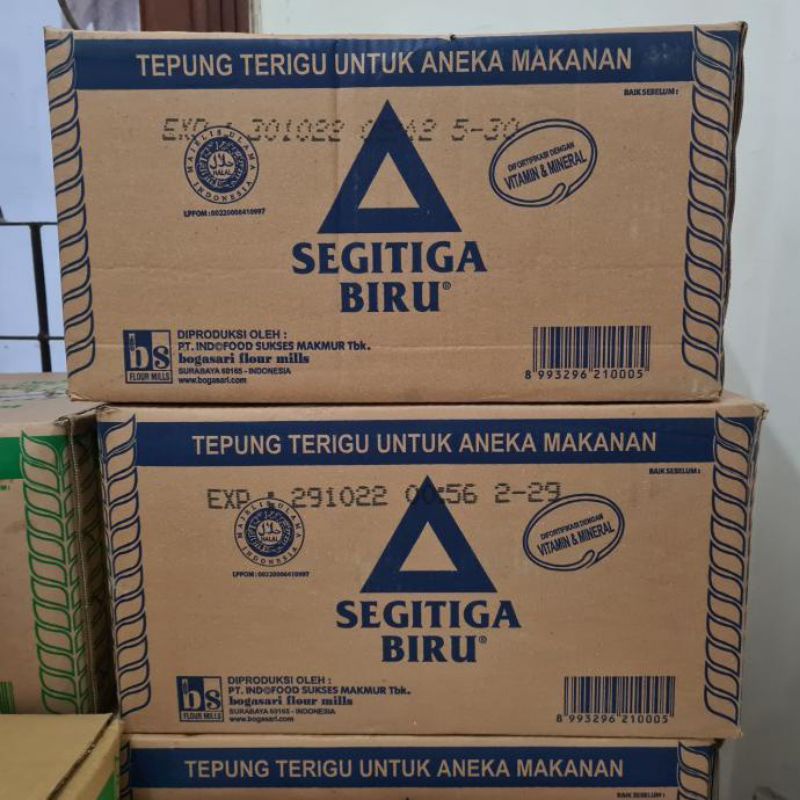 

Tepung Terigu Segitiga Biru kemasan 1 kg (1 dus isi 12 pcs)