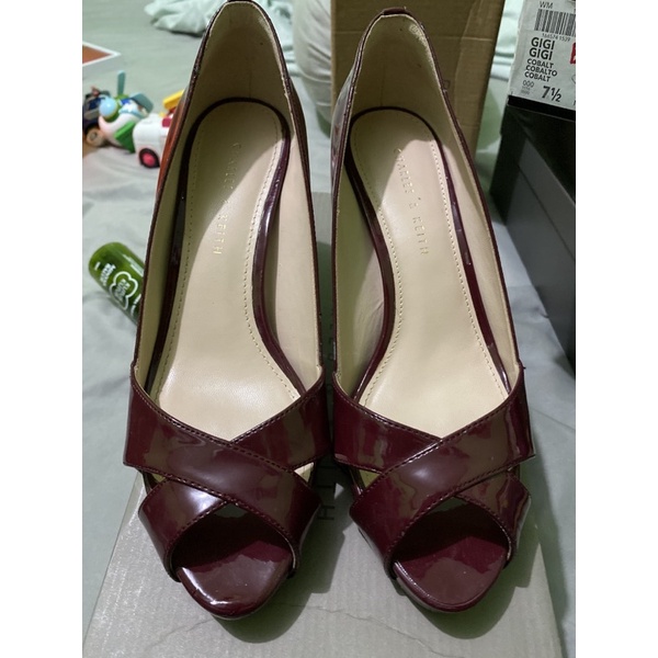 Preloved Charles & Keith Heels shoes size 37 Burgundy Original