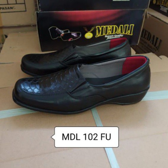 Sepatu Kulit Wanita Polwan,PNS,,sepatu kerja formal tampil lebih keren