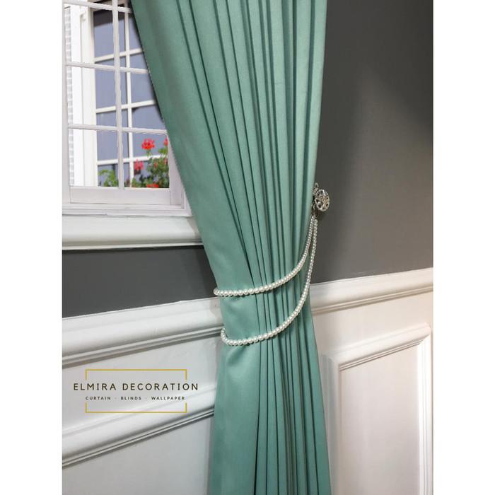 Gorden polos warna hijau mint kombinasi dengan renda
