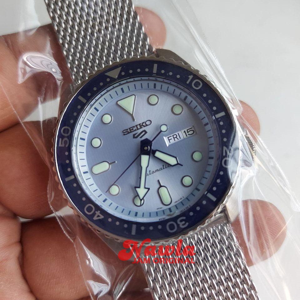 Seiko 5 Sports SRPE77K1 Automatic Light Blue - Jam Tangan Pria SRPE77