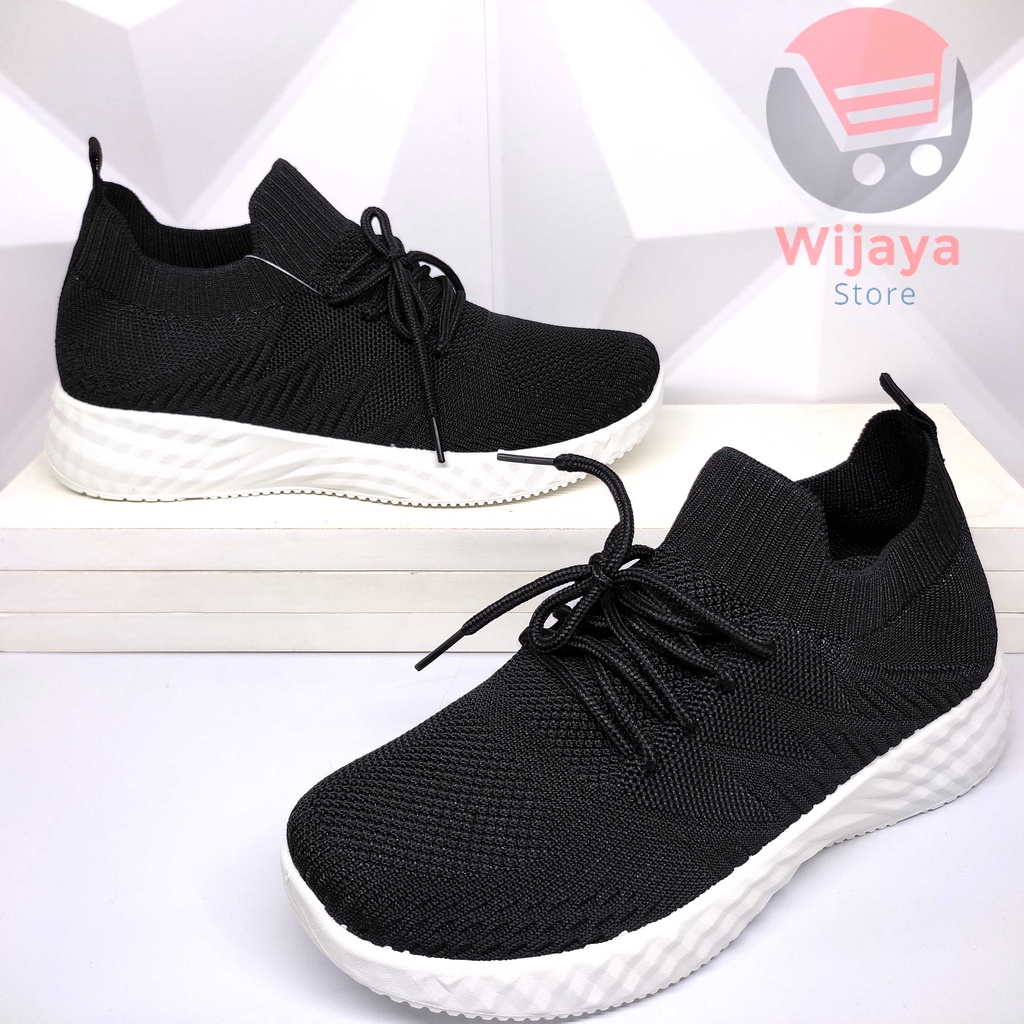 Sepatu Sneakers Rajut Hitam Wanita 37-40 RAFA FLY Import Elegansi Rajut untuk Gaya Kasual yang Mewah