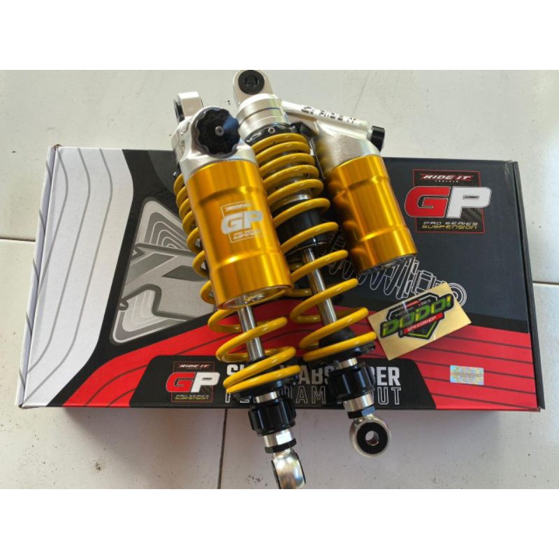 SHOCK RED IT GP SERIES UK 32 CB GL MP