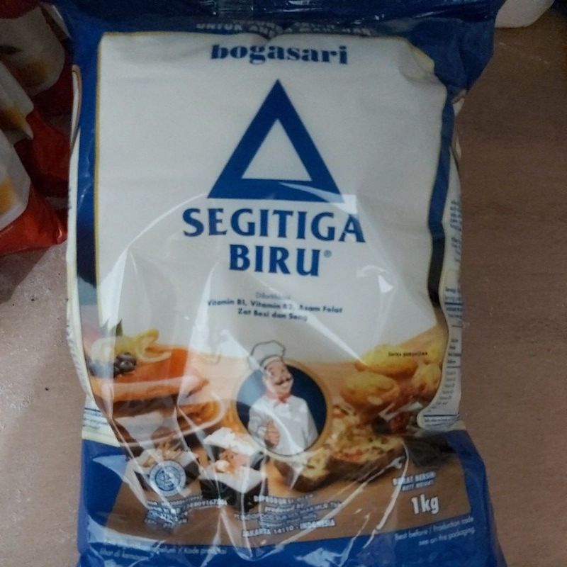 

tepung segitiga biru premium 1kg