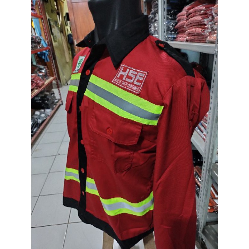 SERAGAM SAFETY HSE KANCING MERAH LIST HITAM ATASAN FREE LOGO K3 BENDERA DAN HSE SCOTLIGT 5CM HIJAU