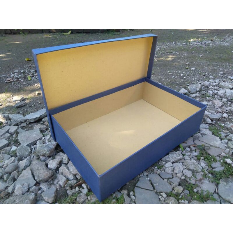 

kotak kado size besar/ box hampers/ kotak kado murah / hampers box /box gift hampers /kotak souvenir