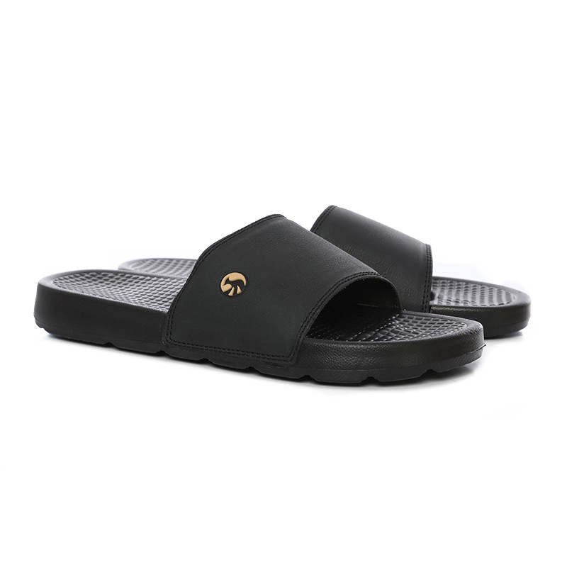 Phoenix Janos Sandal Slip On Pria - Black/Gold