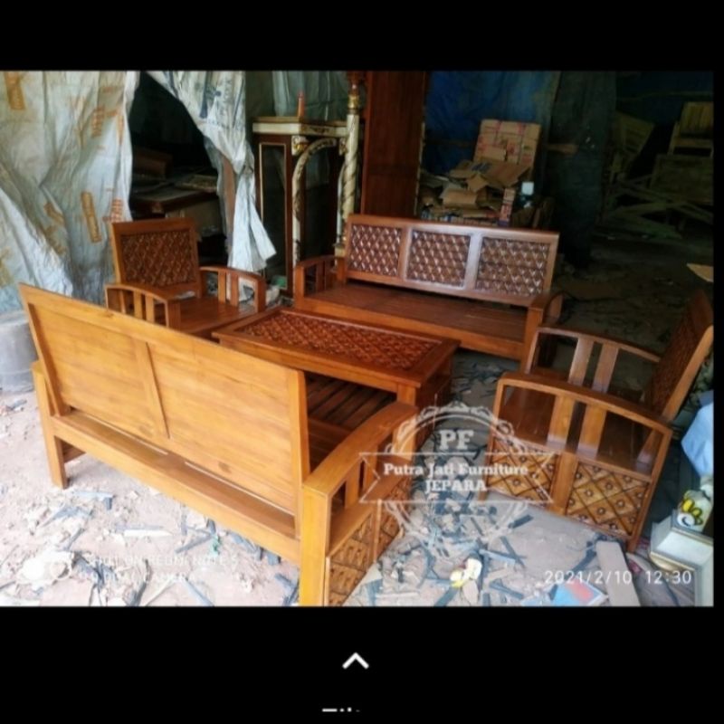 Meja kursi tamu ukir Jepara kayu jati formasi kursi 3211+meja