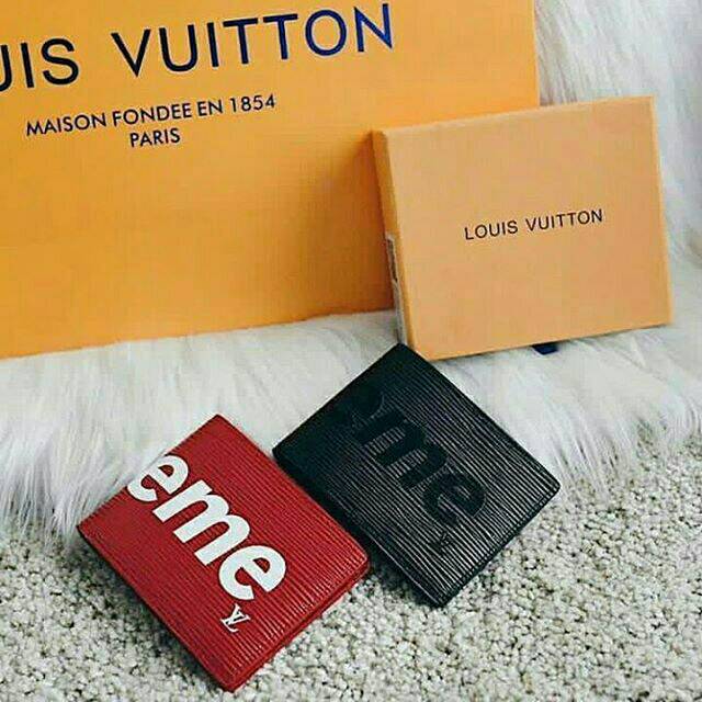 WALLET SHORT LV x SUPREME