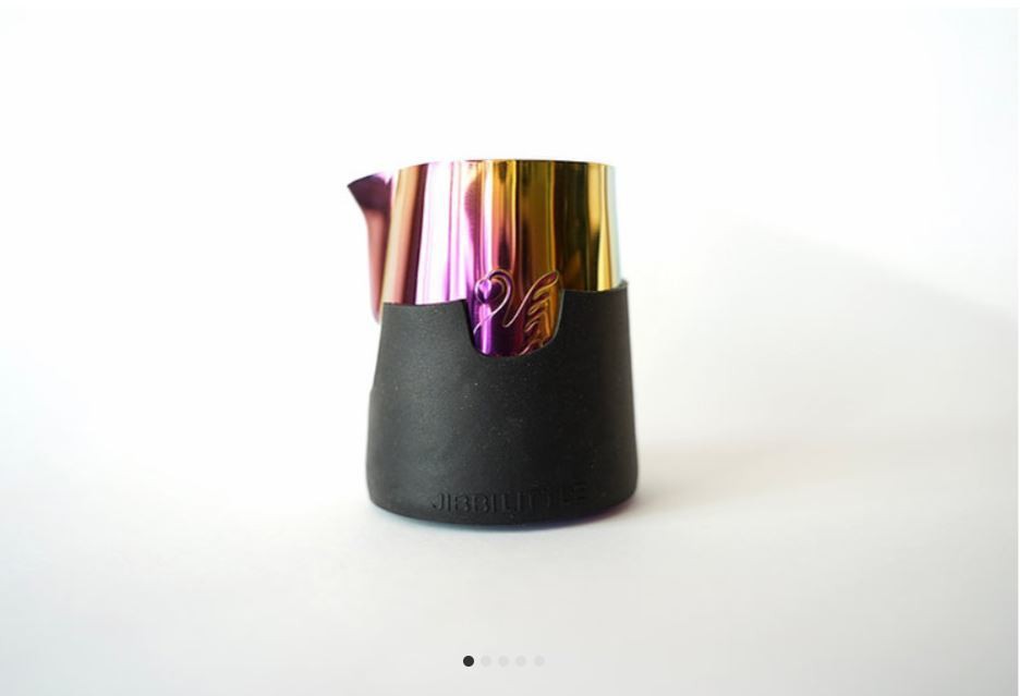 Jibbi Jug - Warrior Magneto 420ml (Rainbow Shiny + Silicone Black)-2