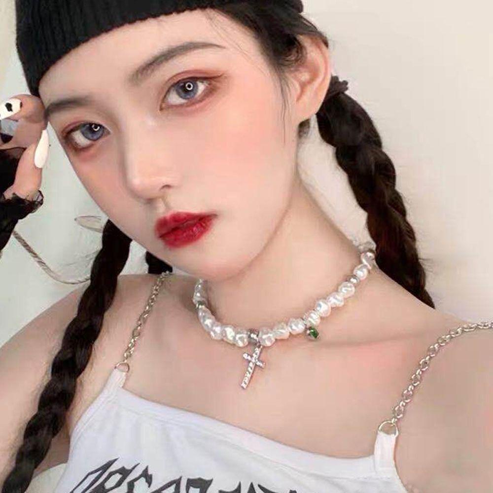 Agustinina Korea Style Kalung Pesta Vintage Liontin Salib Berlian Imitasi Kristal Fashion Perhiasan Leher