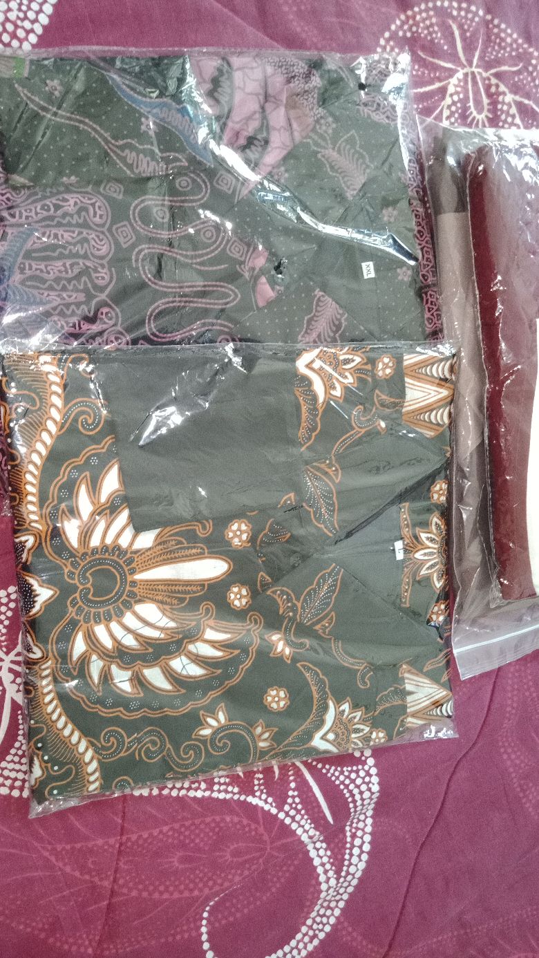 Kemeja Batik Pria Lengan Panjang Full Furing Kencana Ungu Megenta Motif Terbaru Terlaris