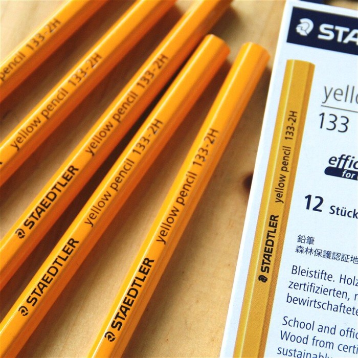 

Aman Pencil Staedtler 2B Yellow / Pensil 2B 133 Staedtler 12 Pcs Murah