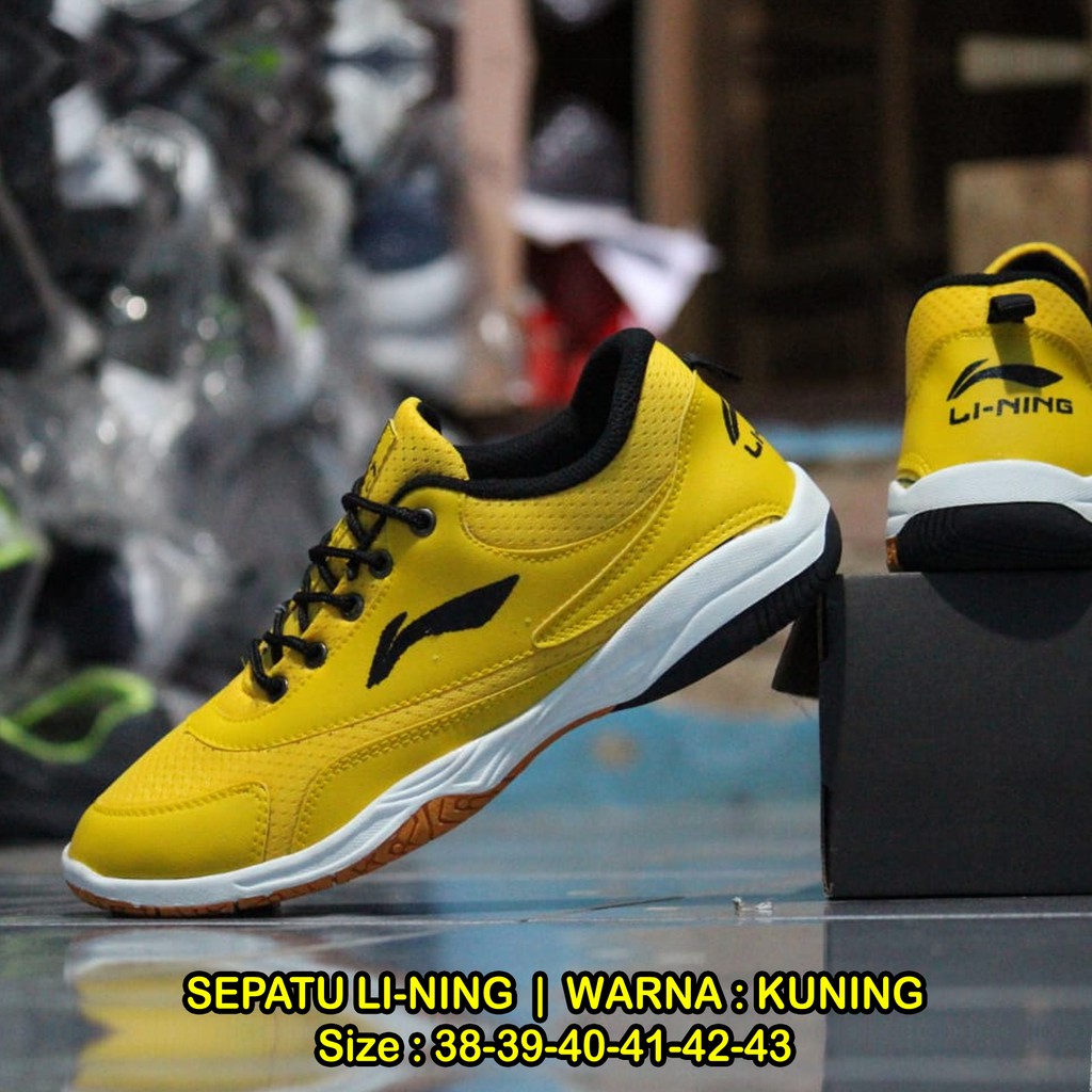 Sneakers Pria Sepatu Tenis Lining 4 Varian Warna