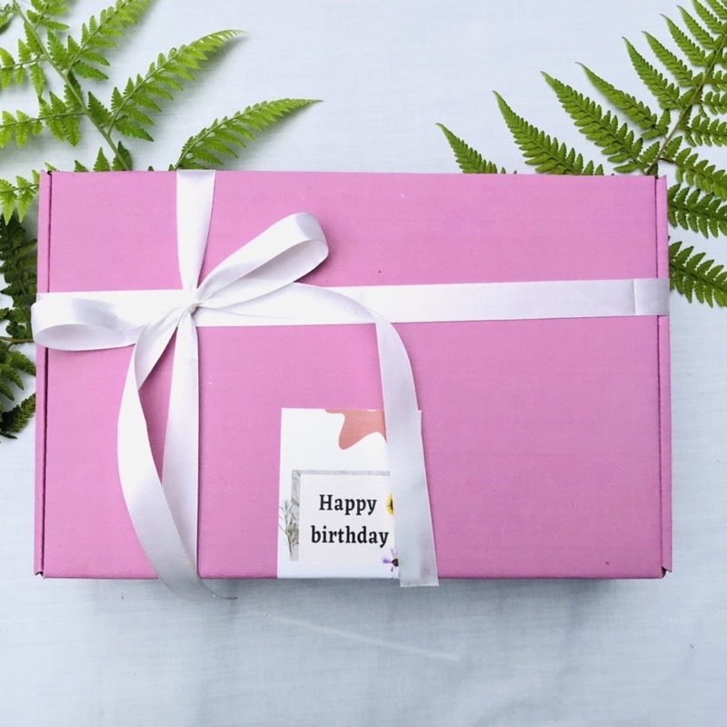 

BOX 30X20X8/ BOX KADO ULANG TAHUN/ GIFT BOX/ KOTAK KADO/ BOX HAMPERS
