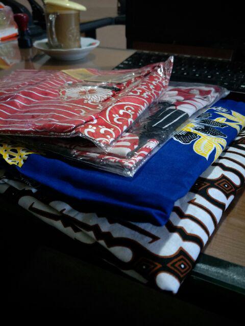 Tunik Bunga Salur Atasan Batik Wanita Eksklusif