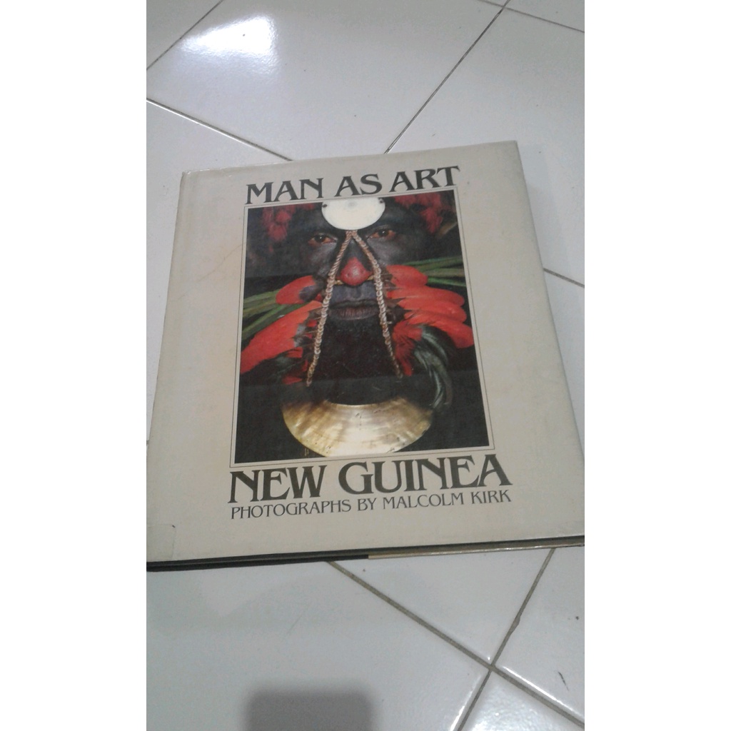 

ORIGINAL MAN AS ART NEW GUINEA