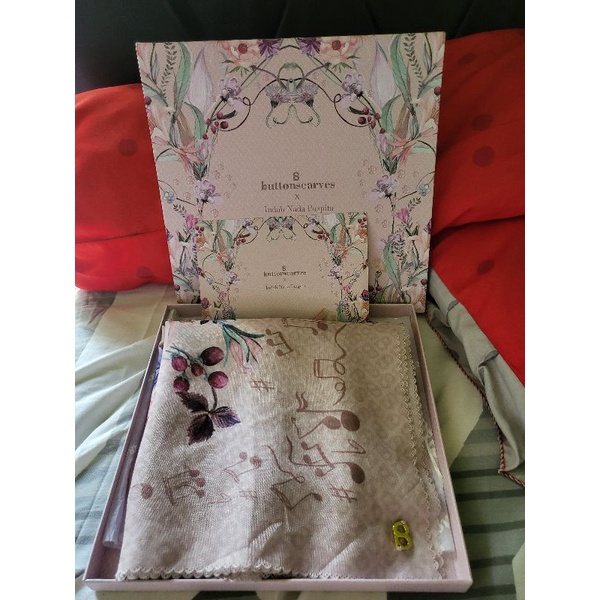 Buttonscraves NADA FIS Preloved Bundling