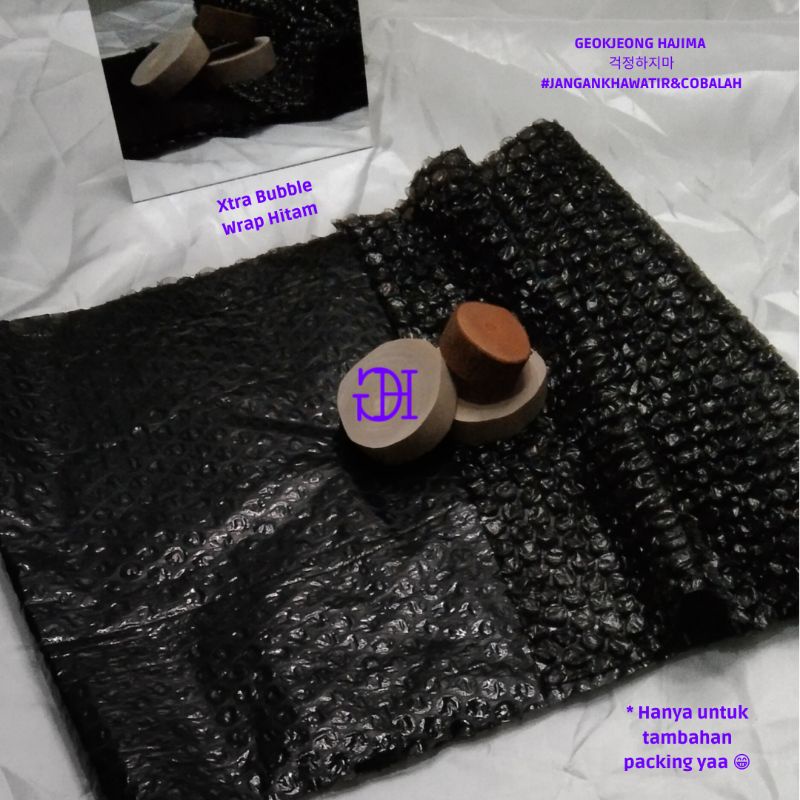 

Xtra Bubble Wrap Hitam Per Meter ( 30 cm x 1 m ( 100 cm ) ) / Hanya Tambahan Packing