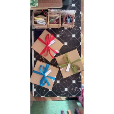 

Hampers hadiah ulang tahun