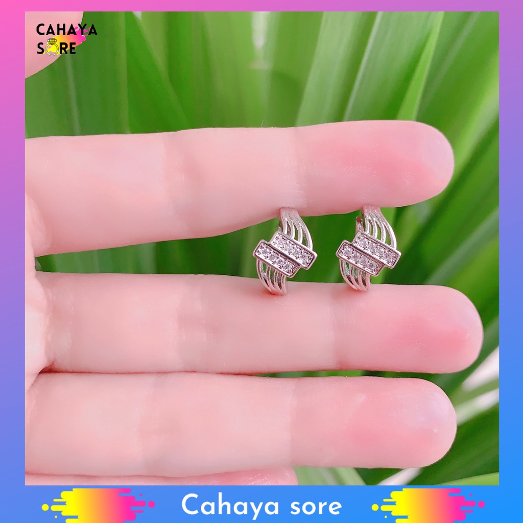 Anting Xuping Silver Anting Dewasa Model Clip Permata Zigzag AD12