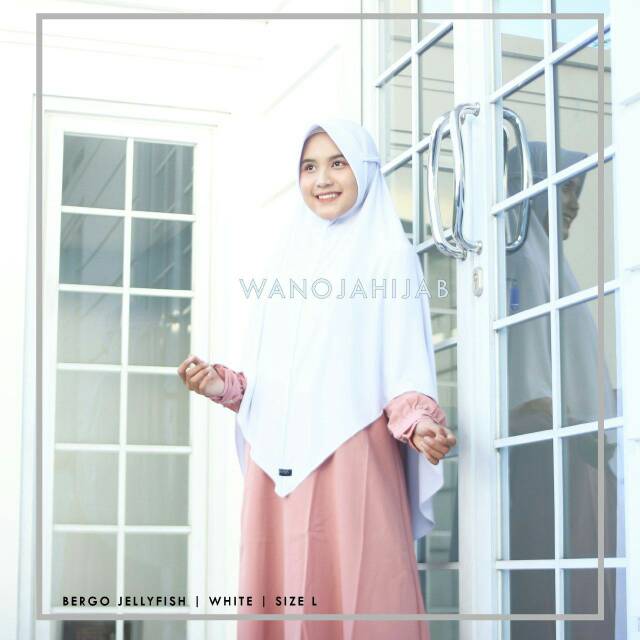 Bergo Polos Putih Jellyfish by Wanoja
