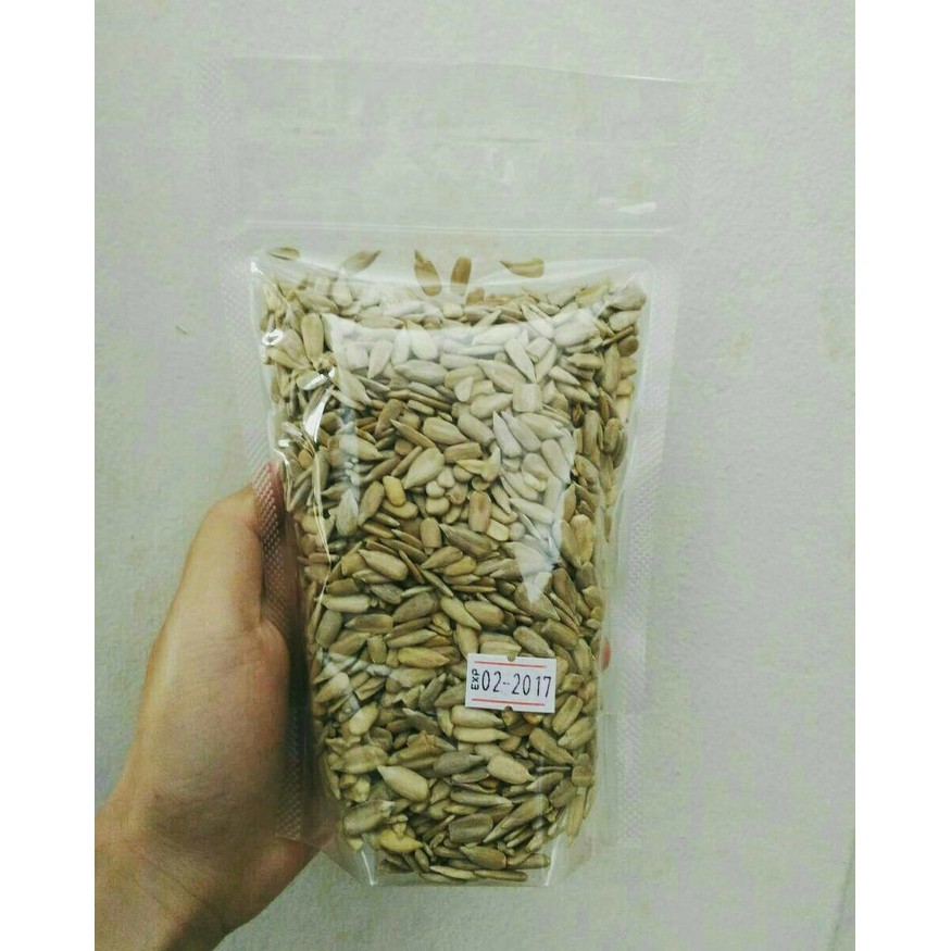 

Sunflower Seeds Organik -1kg ( Kuaci Kupas - Biji Bunga Matahari )