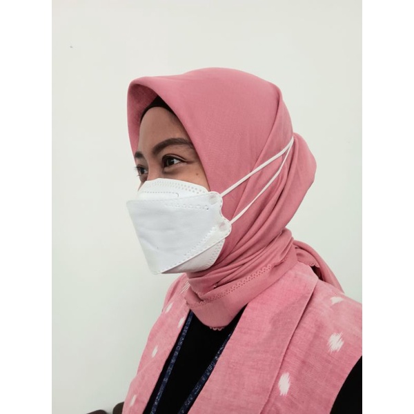 masker kf94 hijab earloop putih