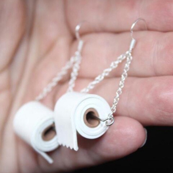Anting Kait Gantung Desain Tisu Toilet Gaya Eropa / Amerika Higienis Untuk Wanita