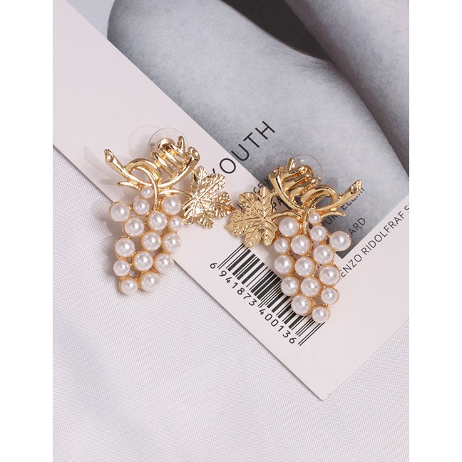 LRC Anting Tusuk Fashion Gold Grape Inlaid Pearl Stud Earrings F49731