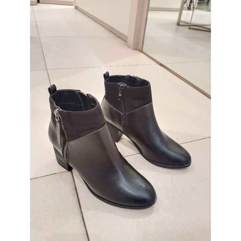 (Premium) Marie Claire Sepatu boots size 40