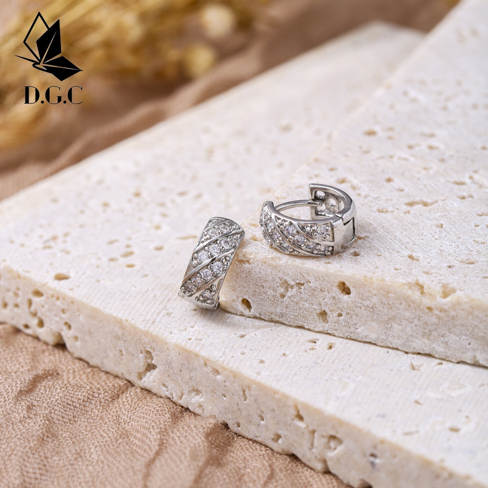 ✅COD✨Anting Titanium Wanita Mewah Berlian Korea Earrings Premium Fashion Aksesoris Anting Murah  D615