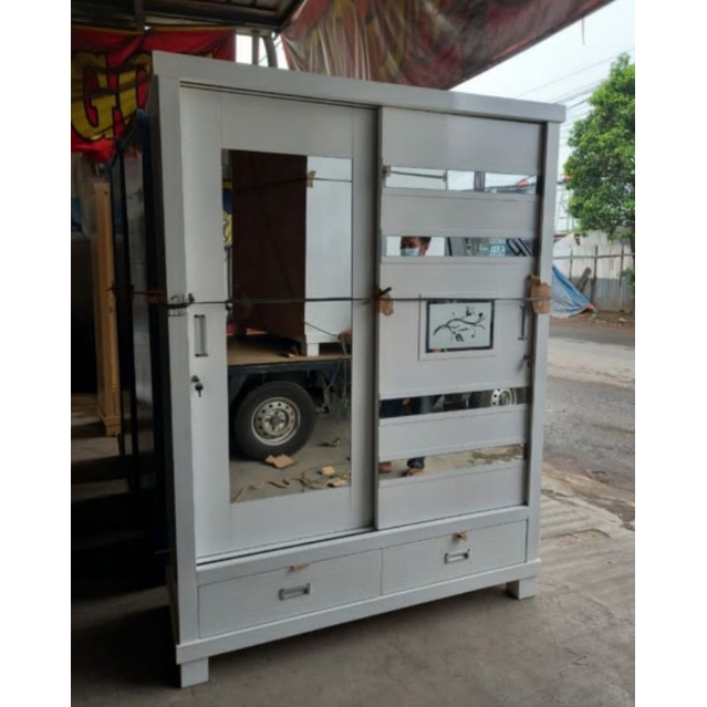 Lemari 2 Pintu Sleding Handle Tanam