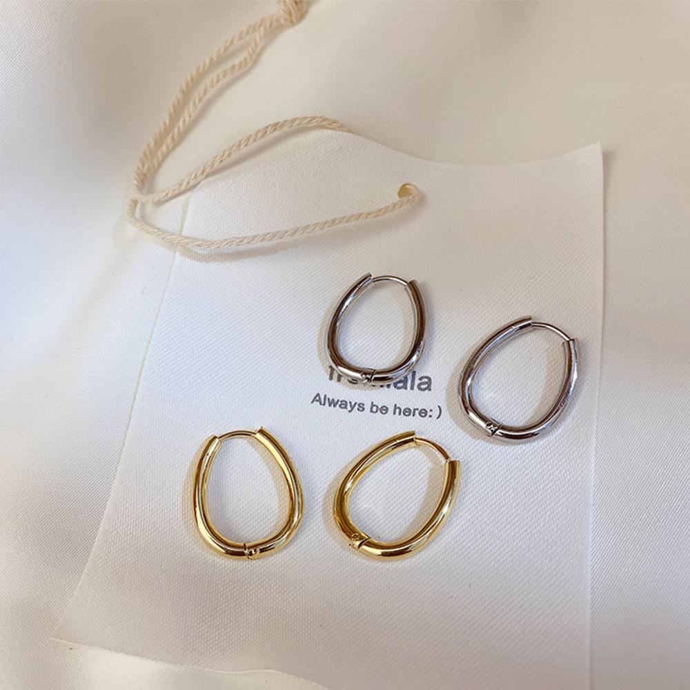 Agustinina Klip Anting Hoop Earring Perhiasan Wanita Fashion Kepribadian Bergaya Anting Lingkaran Logam