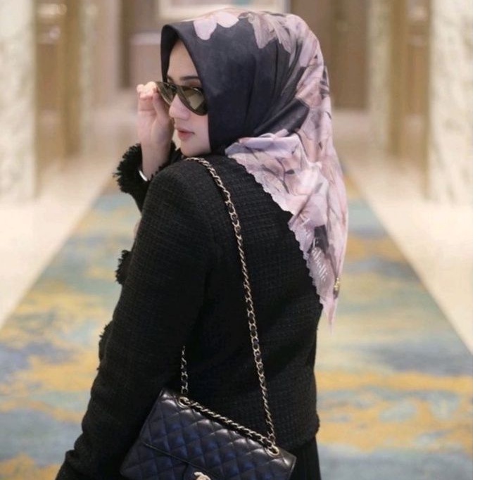 Hijab Lasabelle BLACK FLOWER Ceudah Lagoina Hijab Premium Segiempat Motif La Sabelle Segi Empat