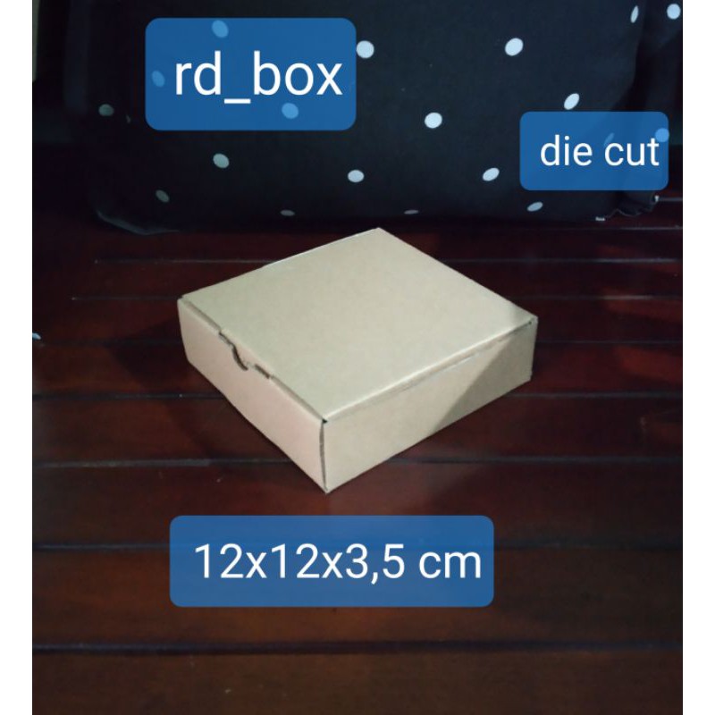 

kardus murah/karton /box pizza ukuran 12x12x3,5 cm model kardus pizza packing aksesories,cookies,