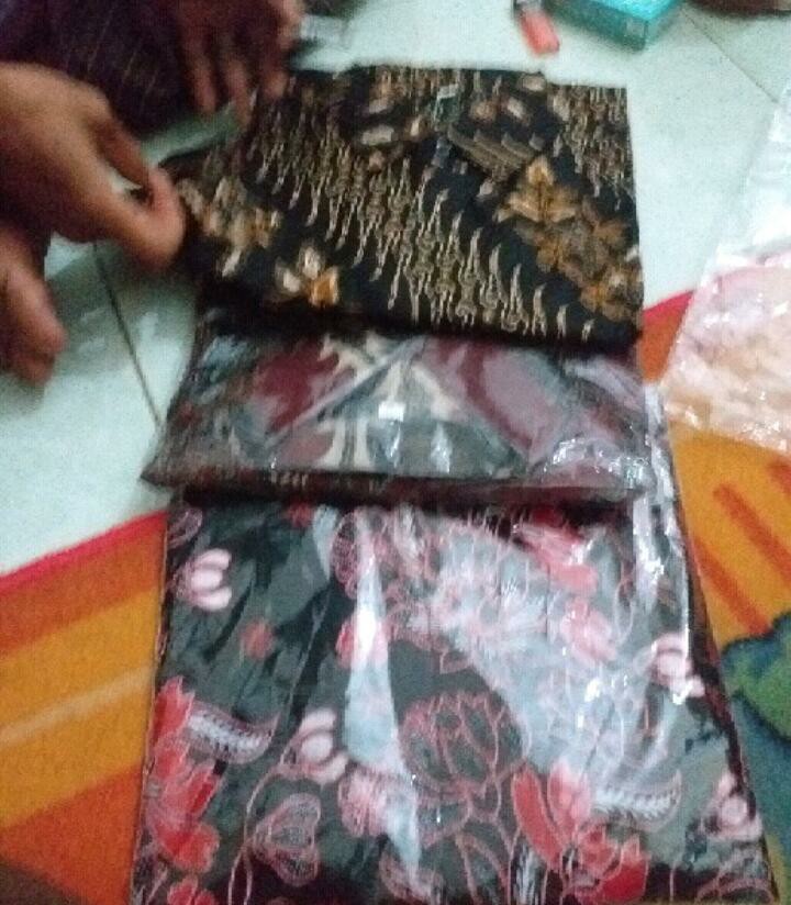 Baju Batik Pria Slimfit Reguler Lengan Panjang Ob 514