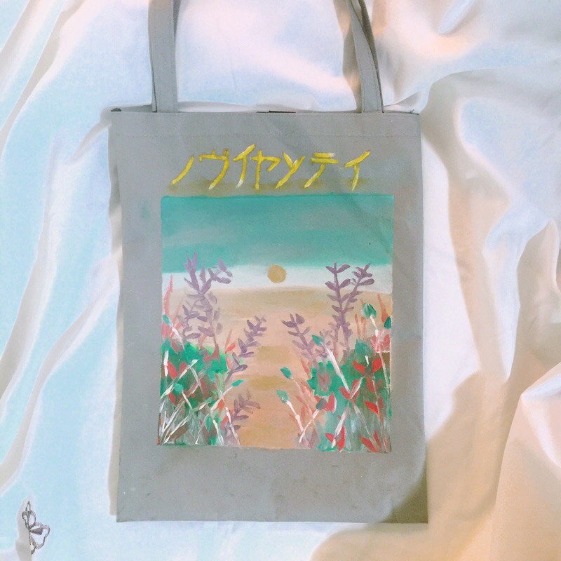 

Totebag Lukis Resleting Aesthetic (100% Handmade)