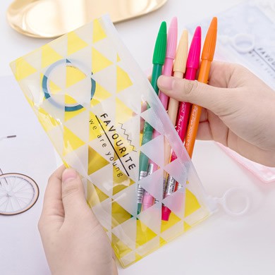 

Tempat Pensil Transparan Shape