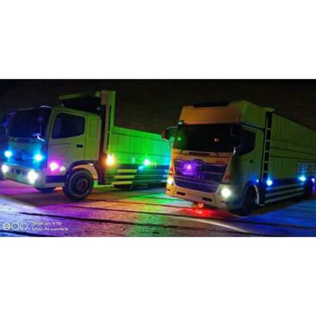 Miniatur truck HINO Tronton variasi Lampu