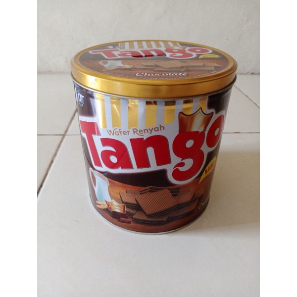 

tango wafer kaleng