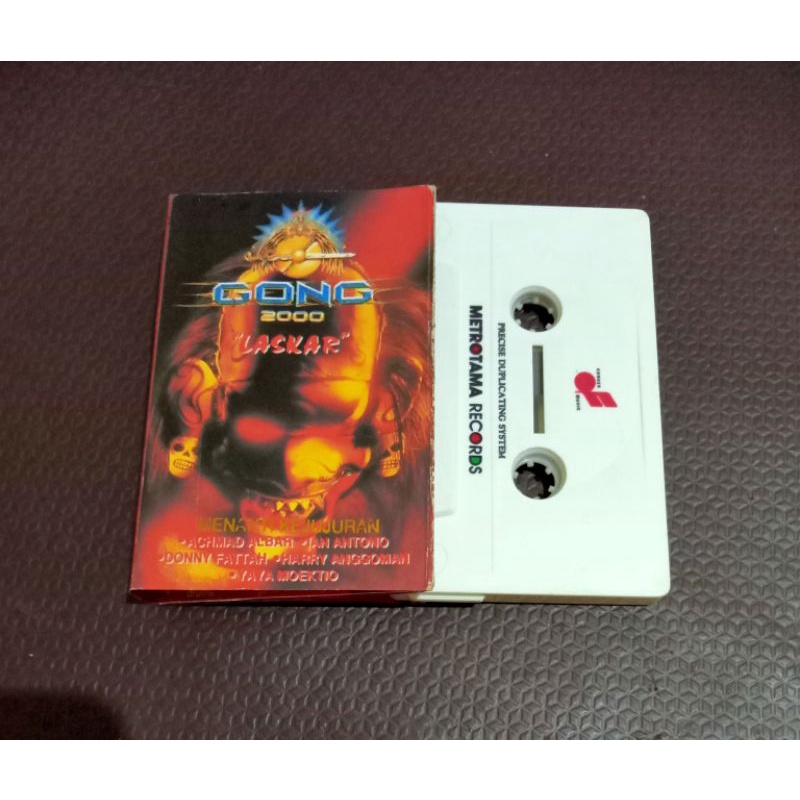 Kaset pita Gong 2000 - Laskar