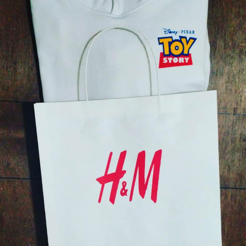 

HOODIE TOY STORY FUUL TAG FREE PAPERBAG