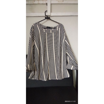 Atasan The Executive XXL Preloved