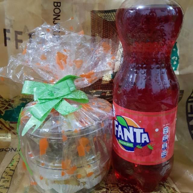 

Parcel Kue Kering Lebaran Murah Paket