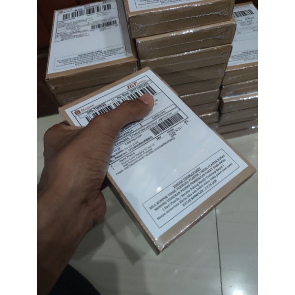 

Box Dus Paking Tambahan Untuk Pembelian Nomor Cantik