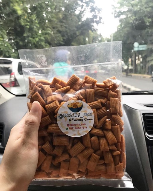 

PANG PANG MANIS 200 GRAM PANG-PANG MANIS PANG MANIS STIK KOTAK KATIK SNACKY MEDAN