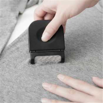 Trimmer Portable Lint Remover Penghilang Bulu Serat Kain / Pembersih serat Bulu Halus pada Pakaian Kaos Celana Kemeja / Cloth Fabric Shaver / Pembersih Bulu pada Baju Pembuat Pakaian Seperti Baru / Barang Unik Murah Lucu Pembersih Bulu Hewan Di Pakaian