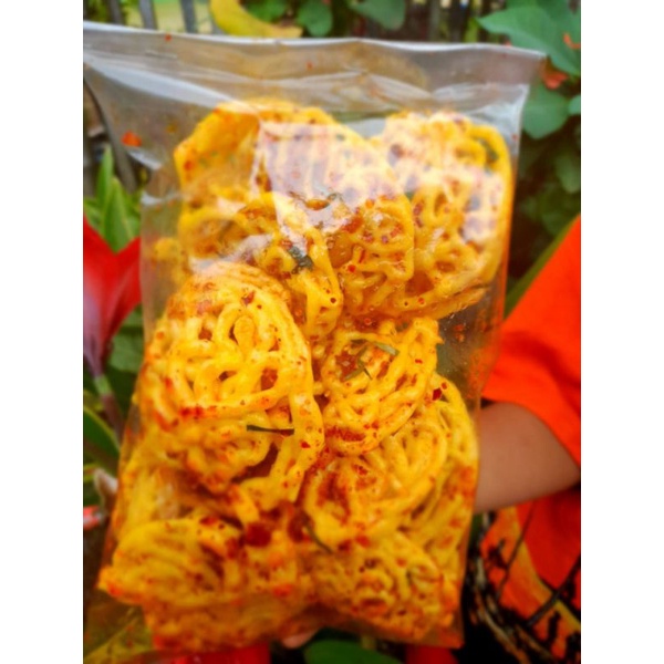 

seblak /sebring Kerupuk Mie Kuning Ukuran 100 Gram