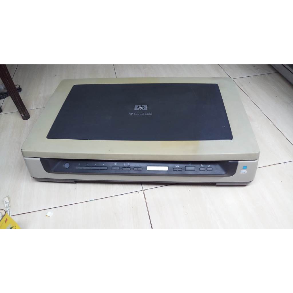 Scanner F4  HP Scanjet 8300